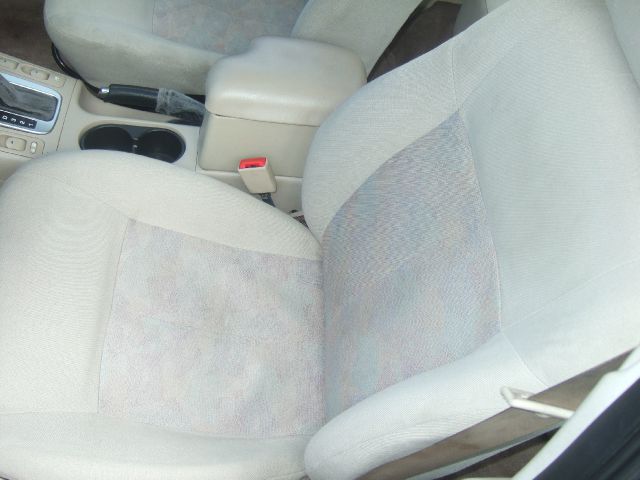 Saturn L Series 2003 photo 1