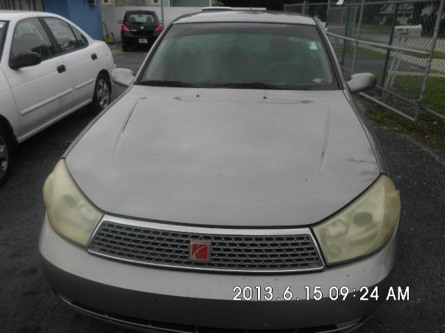 Saturn L Series 2003 photo 2