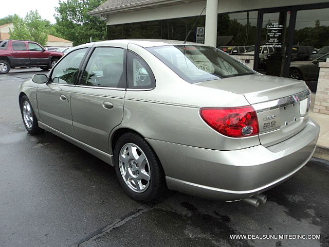 Saturn L Series 2003 photo 16