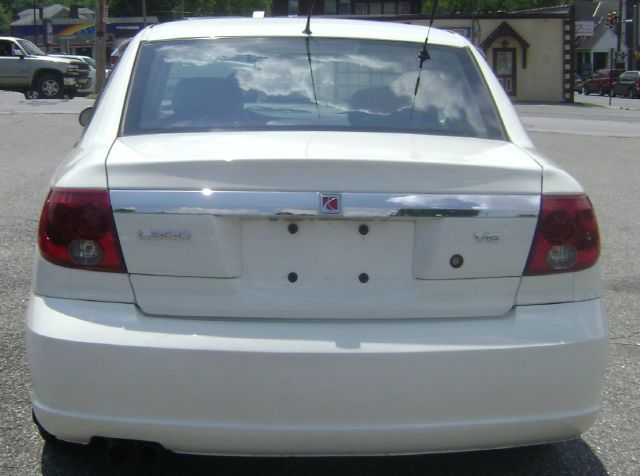 Saturn L Series 2003 photo 1