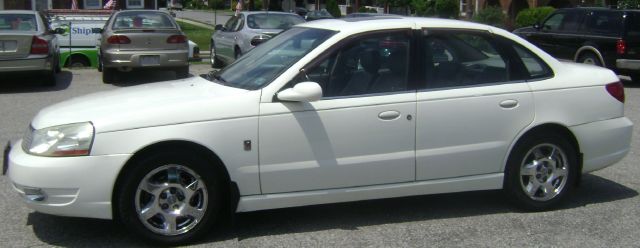 Saturn L Series 2003 photo 9