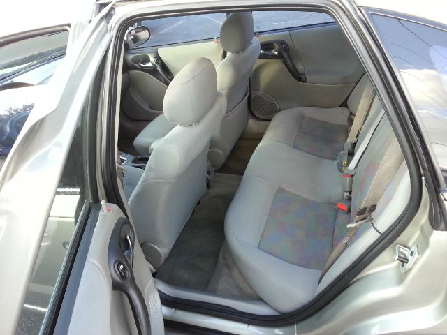 Saturn L Series 2003 photo 3