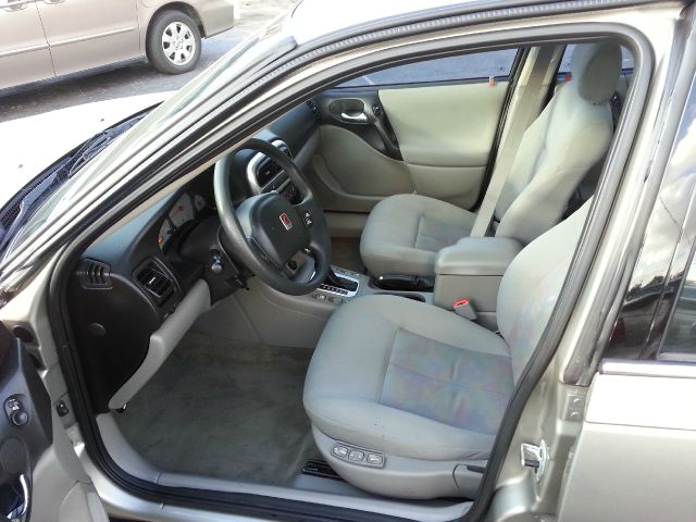 Saturn L Series 2003 photo 4