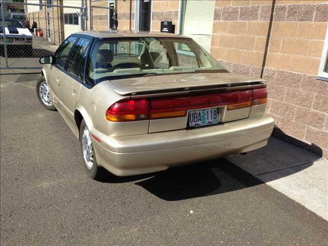 Saturn S Series 1995 photo 2