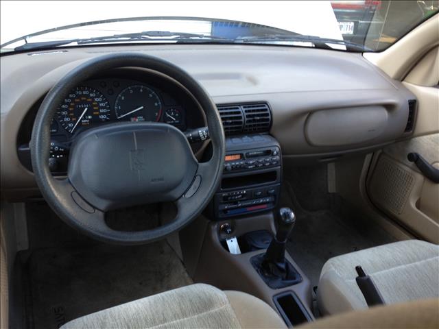 Saturn S Series 1995 photo 4