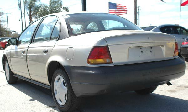 Saturn S Series 1996 photo 2