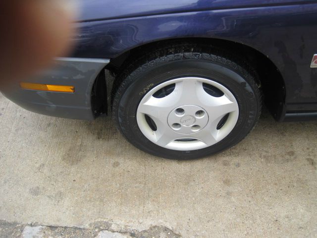 Saturn S Series 1996 photo 3