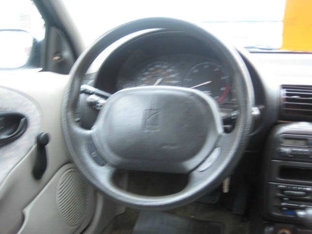 Saturn S Series 1996 photo 9