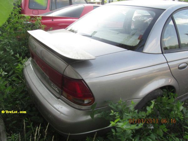 Saturn S Series 1996 photo 1