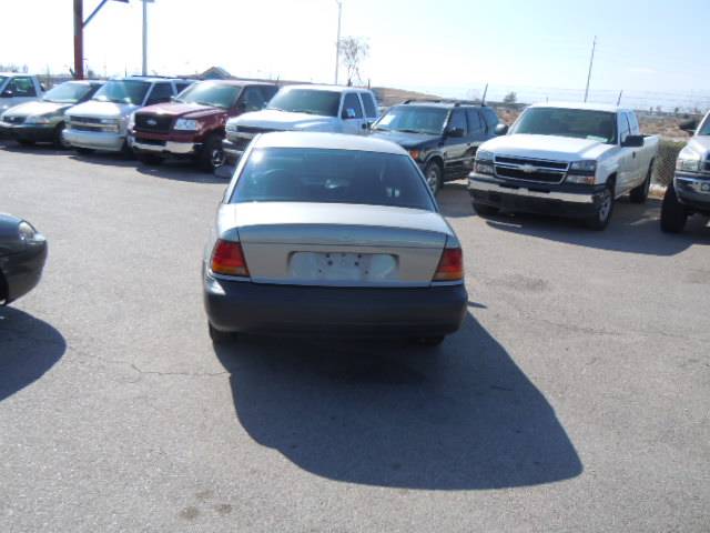 Saturn S Series 1996 photo 4