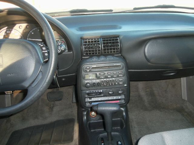 Saturn S Series 1997 photo 1