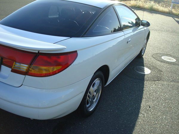 Saturn S Series 1999 photo 2