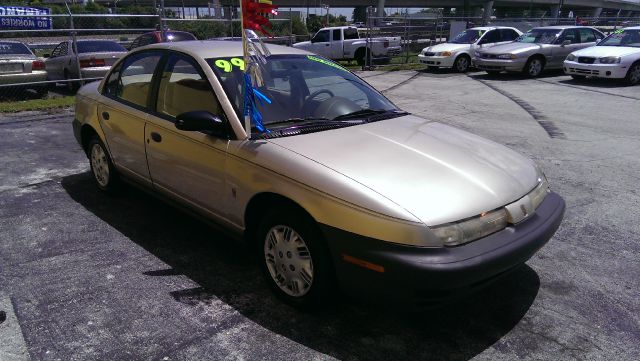 Saturn S Series 1999 photo 4