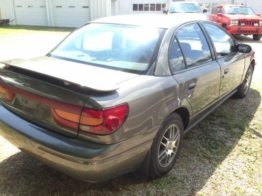 Saturn S Series 2000 photo 3