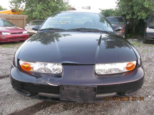 Saturn S Series 2000 photo 3