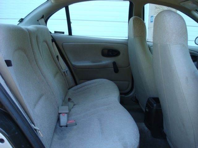 Saturn S Series 2000 photo 16