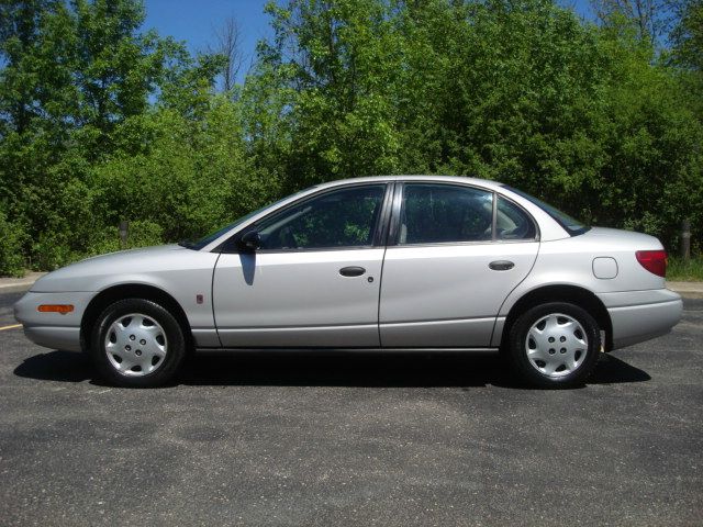 Saturn S Series 2000 photo 4