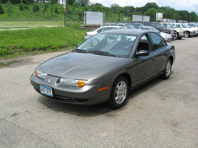 Saturn S Series XLS Sedan