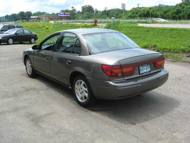 Saturn S Series 2000 photo 2