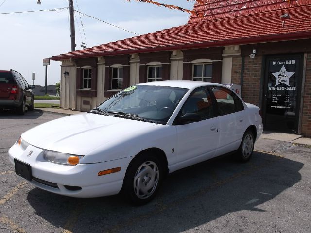 Saturn S Series 2000 photo 2