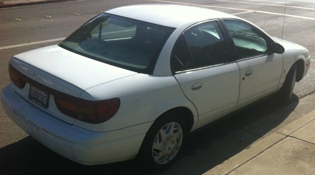 Saturn S Series 2000 photo 2