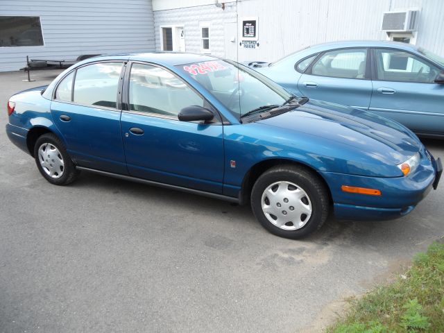 Saturn S Series 2000 photo 1