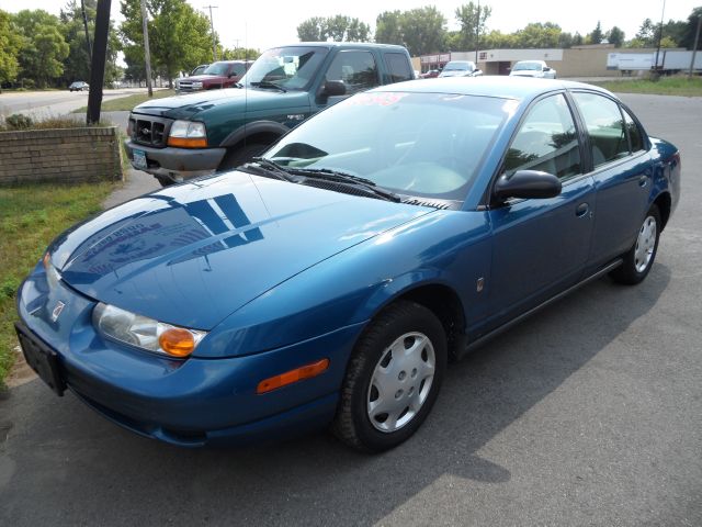 Saturn S Series 2000 photo 2