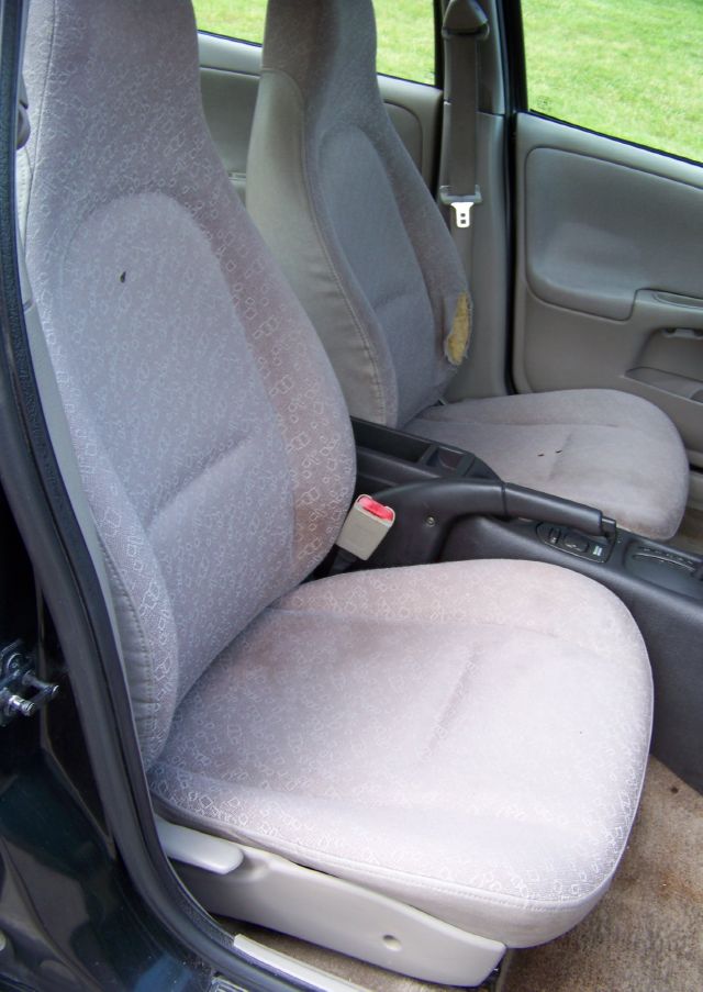 Saturn S Series 2000 photo 1