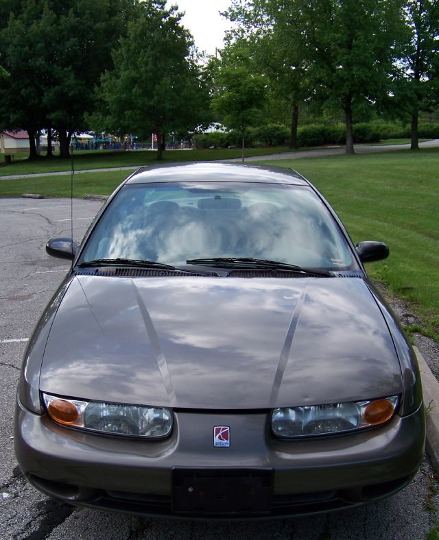 Saturn S Series 2000 photo 8