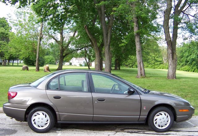 Saturn S Series 2000 photo 9