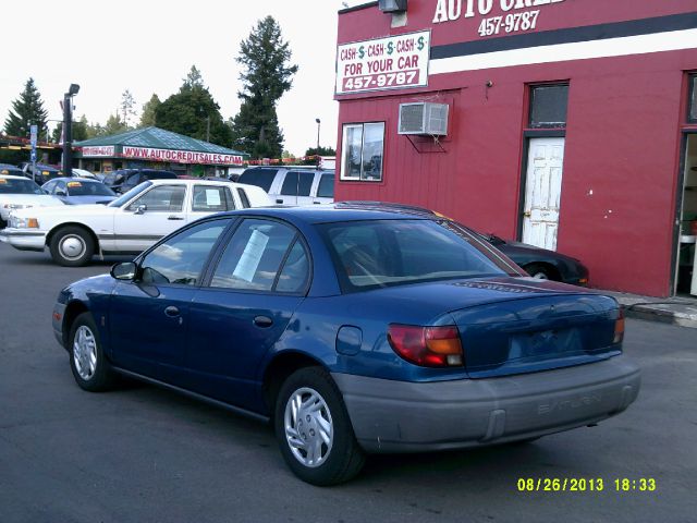 Saturn S Series 2000 photo 2