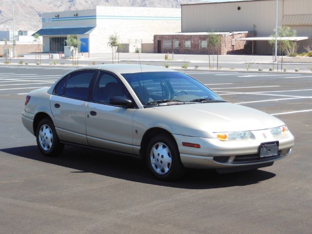 Saturn S Series 2000 photo 2