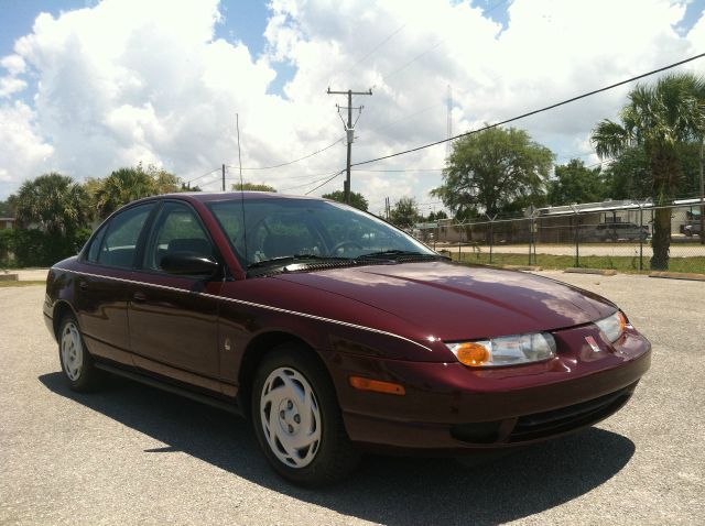 Saturn S Series XLS Sedan