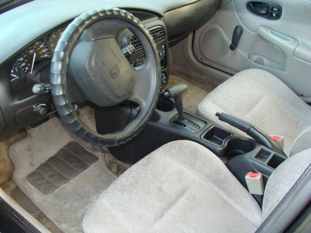 Saturn S Series 2001 photo 2