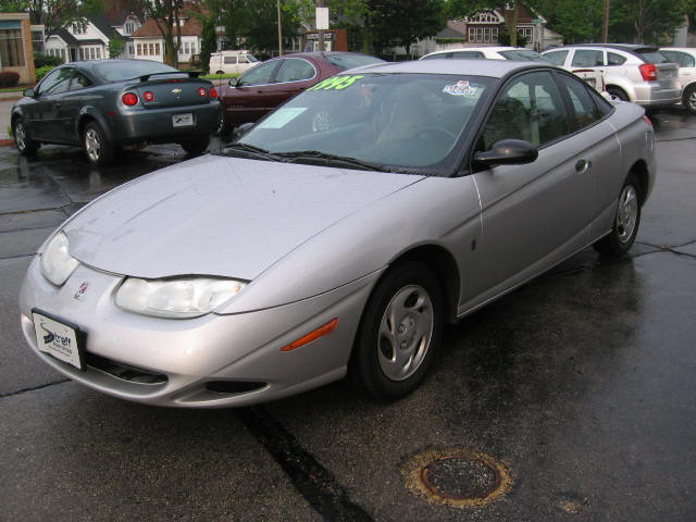 Saturn S Series 2001 photo 3