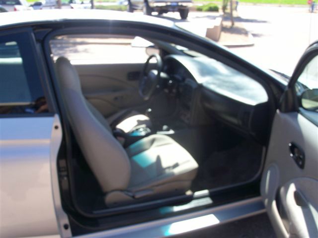 Saturn S Series 2001 photo 18