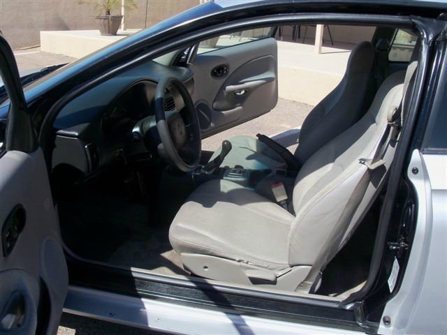 Saturn S Series 2001 photo 23