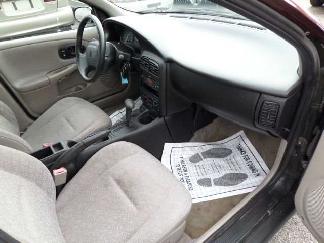 Saturn S Series 2001 photo 4