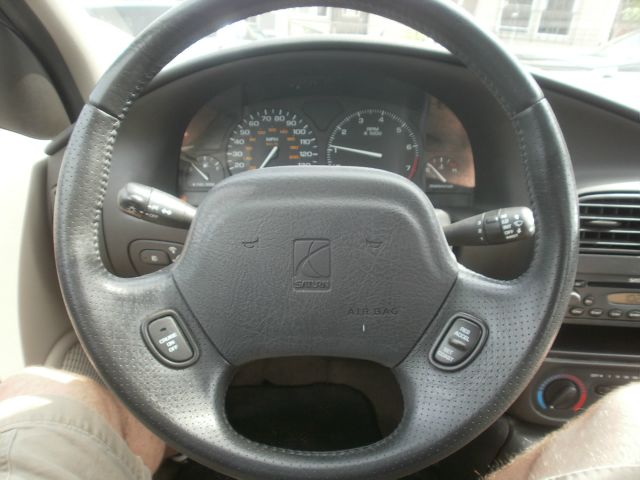 Saturn S Series 2001 photo 3