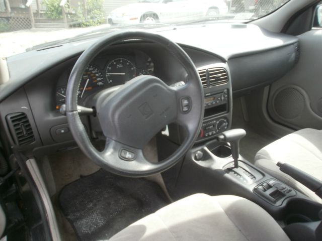 Saturn S Series 2001 photo 6