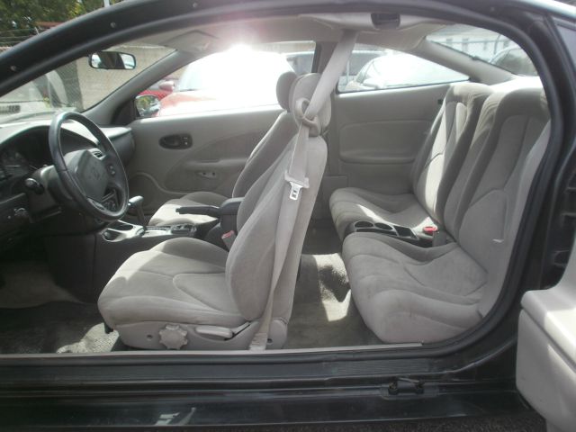 Saturn S Series 2001 photo 8