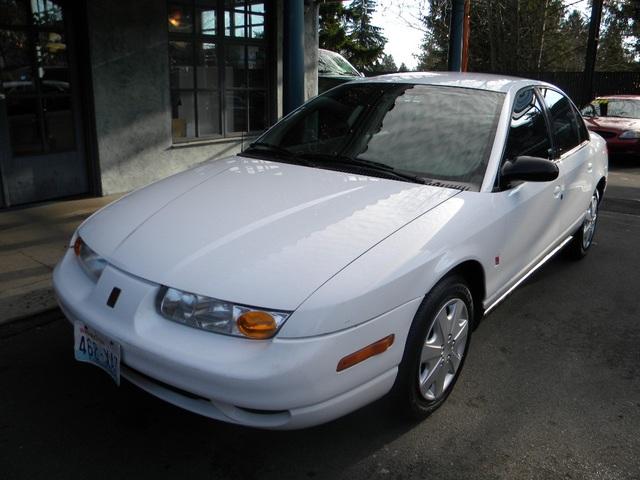 Saturn S Series 2001 photo 2