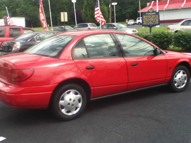 Saturn S Series 2001 photo 2