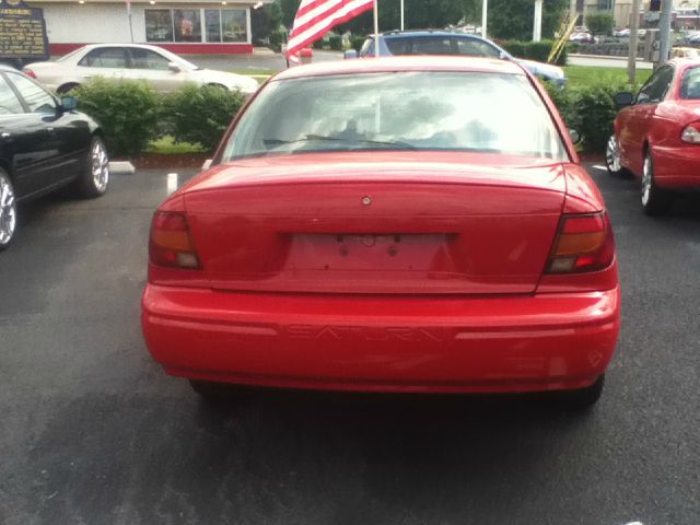 Saturn S Series 2001 photo 3