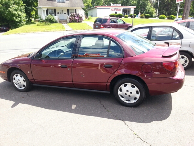 Saturn S Series 2001 photo 4