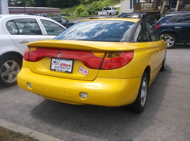 Saturn S Series 2001 photo 2