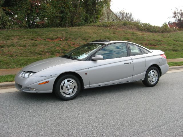 Saturn S Series 2001 photo 3