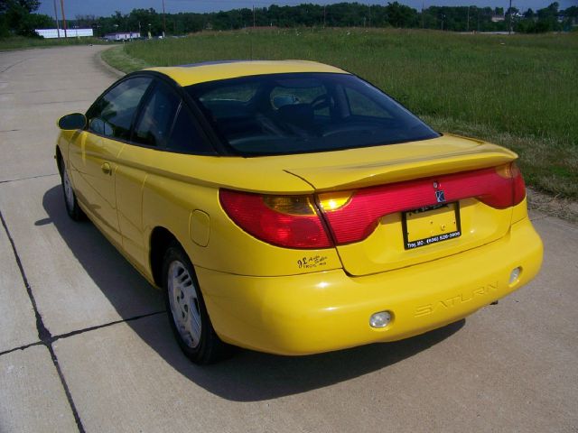 Saturn S Series 2001 photo 1