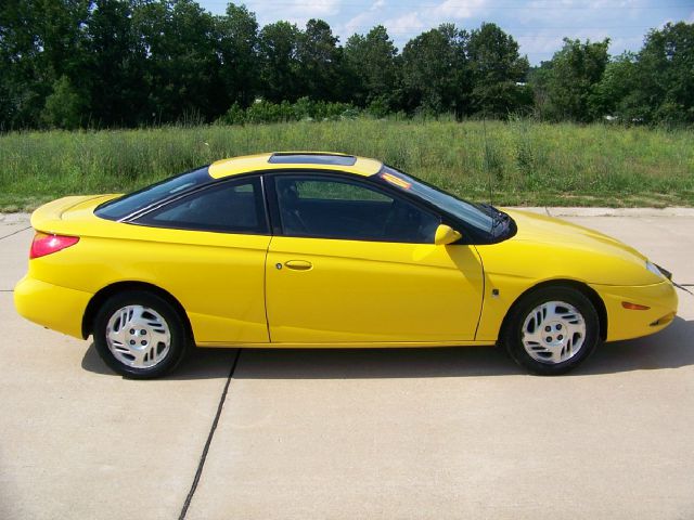 Saturn S Series 2001 photo 4