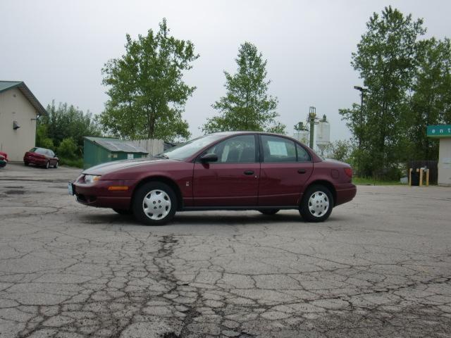 Saturn S Series 2001 photo 1